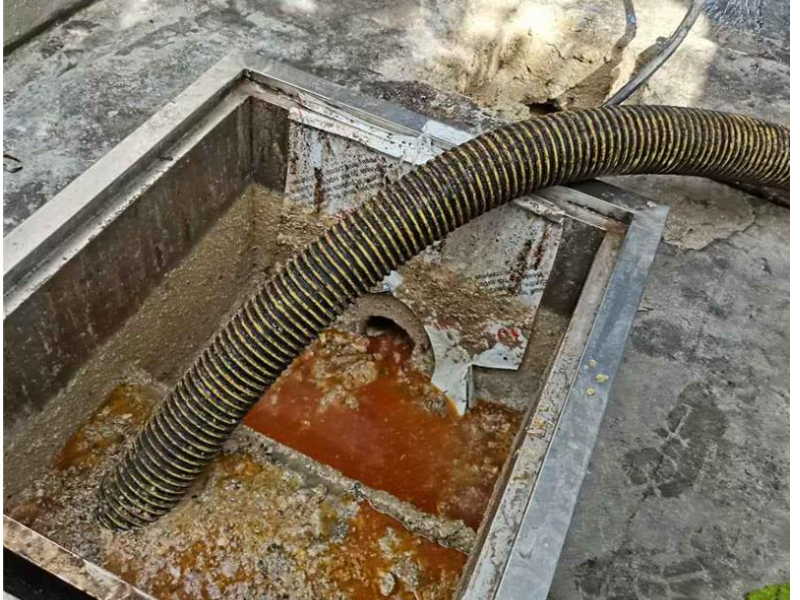 天津开发区污水处理抽泥浆电话，大型管道封堵清淤